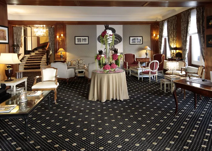 Claridge 4* Paříž