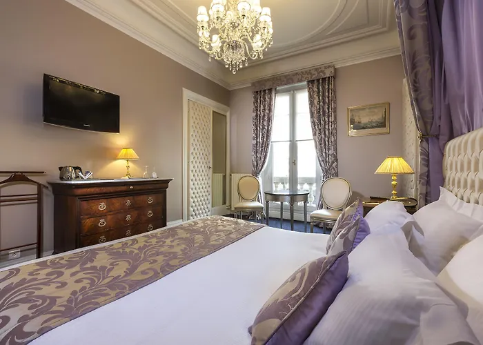 Claridge Hotel 4*