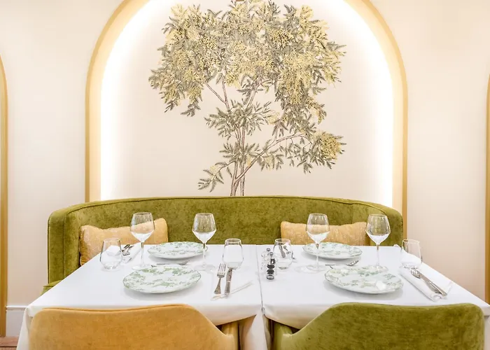 Claridge 4* Paříž