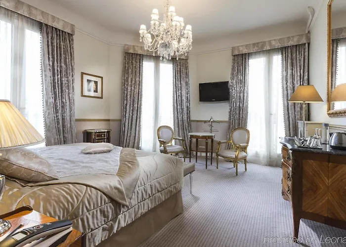 Claridge 4* Paříž