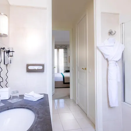 Claridge 4* Paris