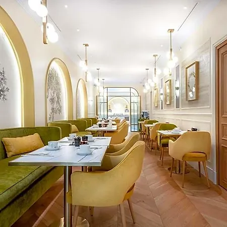 Hotel Claridge 4*