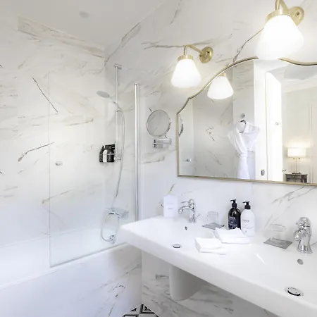 Claridge 4* Paris
