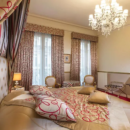 Claridge 4*