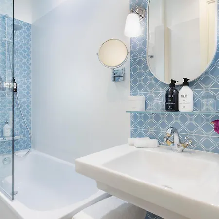 Claridge Hotel 4*