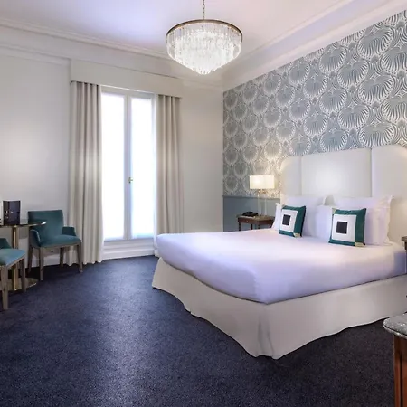 Claridge Hotel