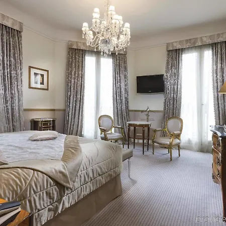Claridge 4* Parijs