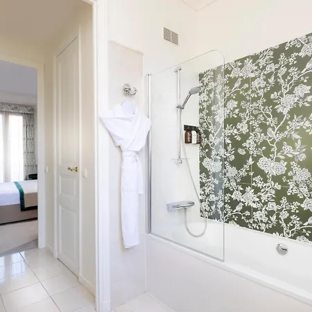 מלון Claridge 4*